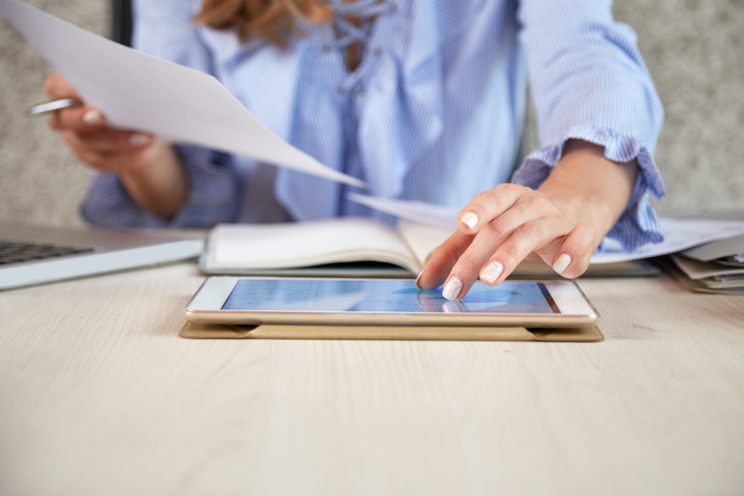 Introducing Remote Electronic Notarization (REN) on PitCrew™ for Auto Dealerships – Secure and Convenient Notarization for 2025. Remote Electronic Notarization (REN) – Secure and convenient notarizations from anywhere using advanced audio-visual technology.